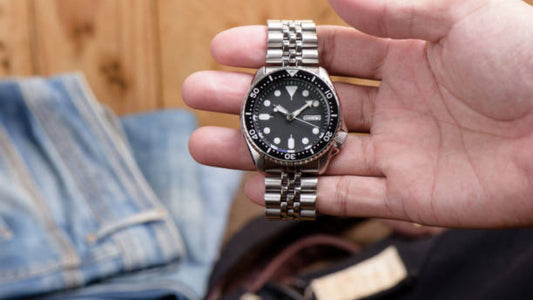 Preserving the Elegance: Maintaining Your High-End Watch's Immaculate State